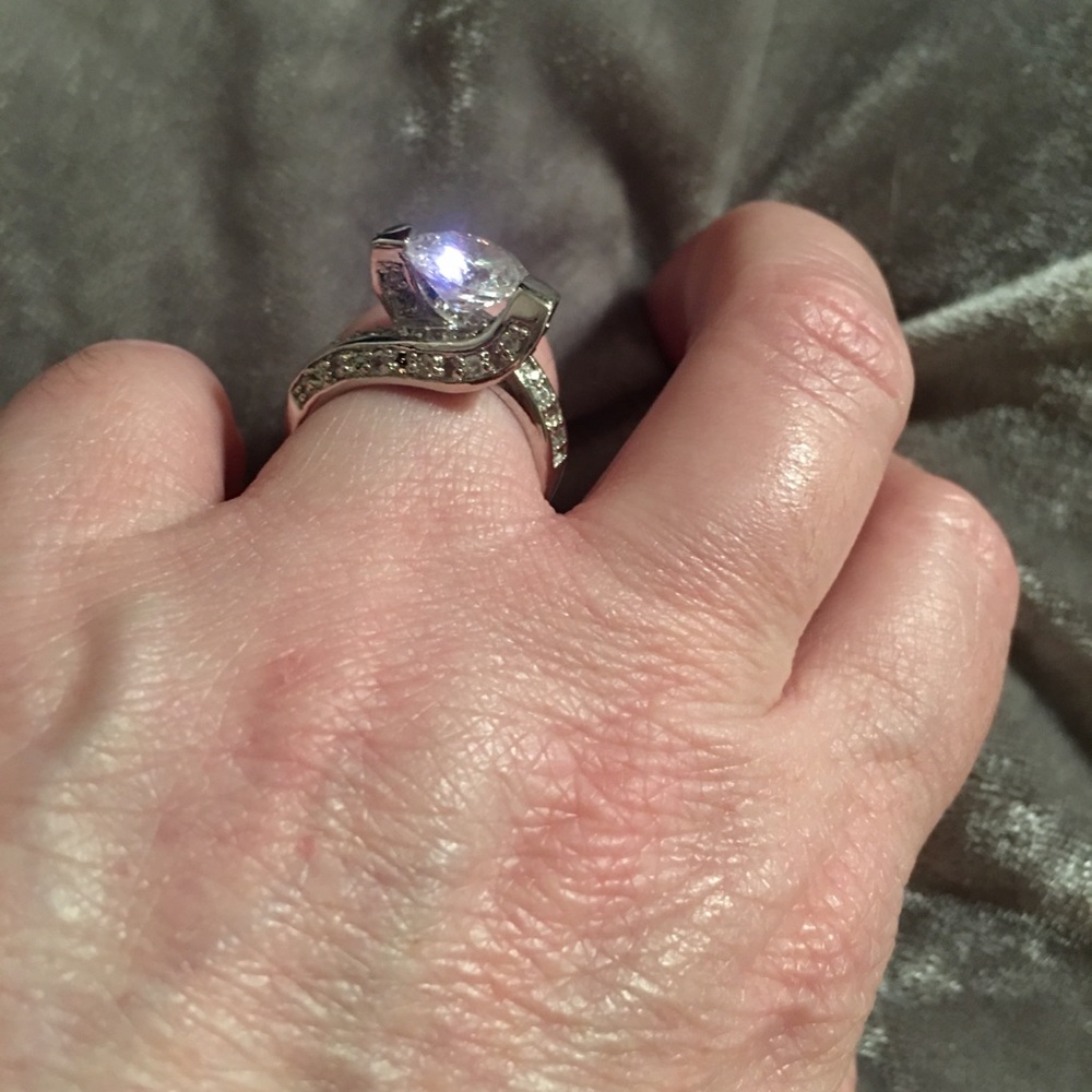 Sterling Silver Simulated Solitaire Ring 7 - image 3